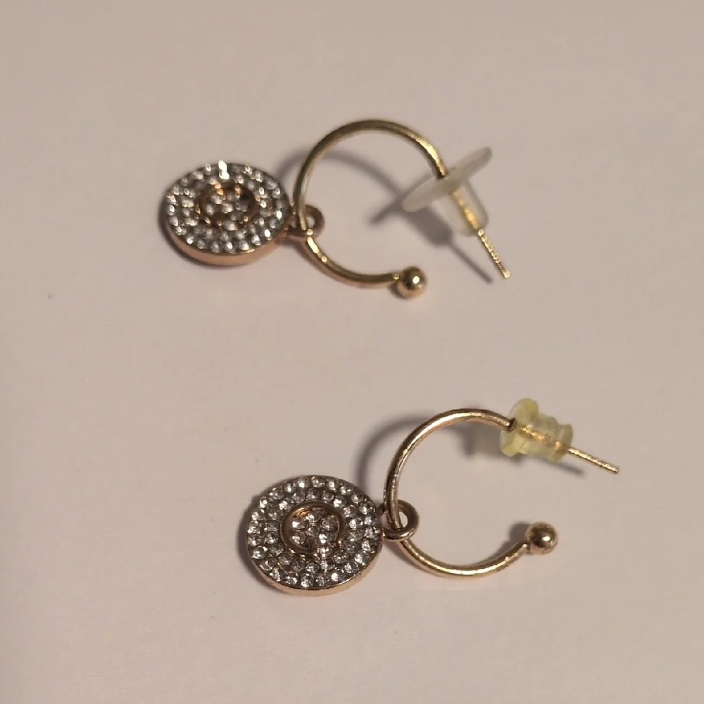 N/A these elegant